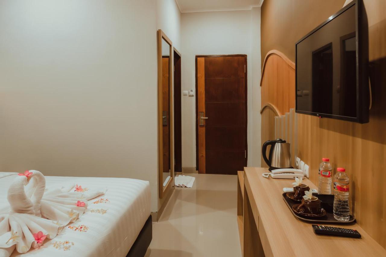 Panfila Hotel Kuta  Extérieur photo