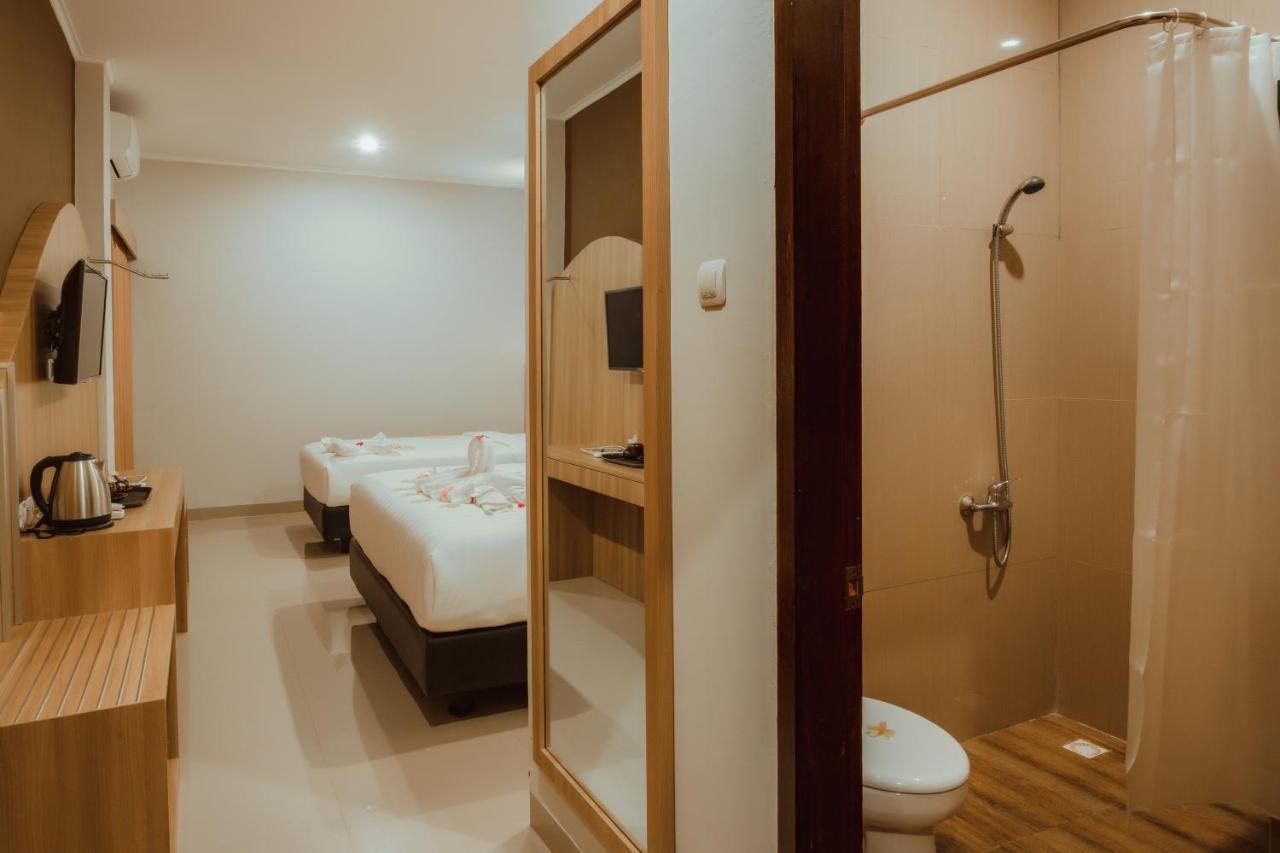 Panfila Hotel Kuta  Extérieur photo
