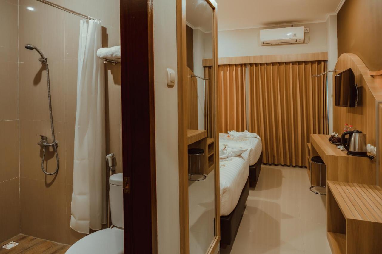 Panfila Hotel Kuta  Extérieur photo